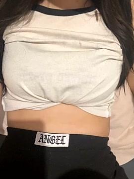 Selena_01_