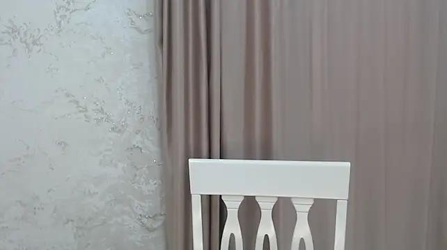 Shy_Kira