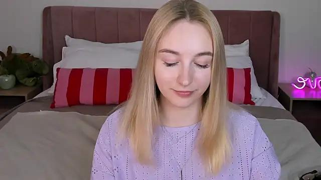 Shy_Polly