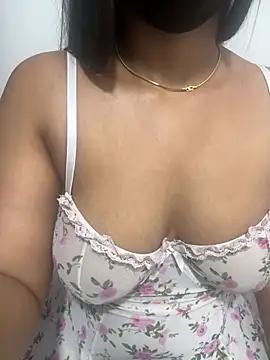 SluttyCouple69