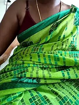 Tamil-pavi