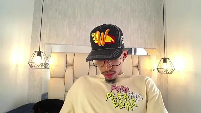 Travis_07_