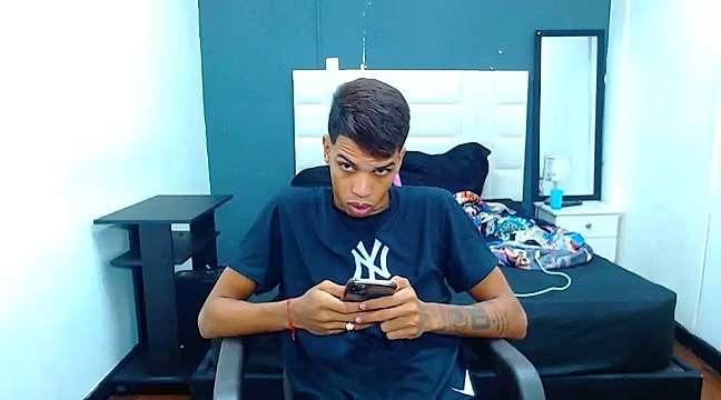 Travis_Hot