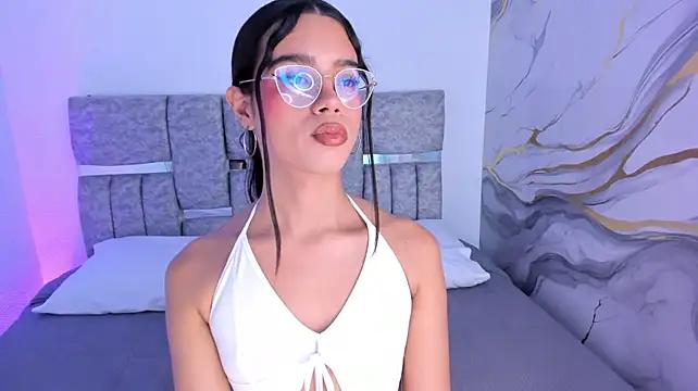 VictoriaMonroee_