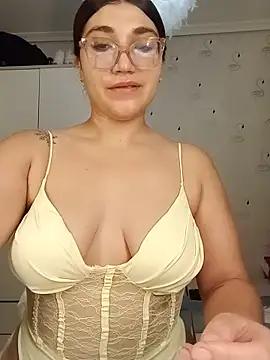 Violettvans3233