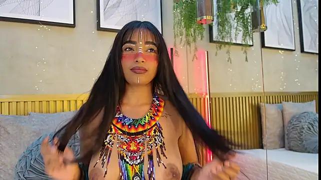 Yara_Fox_