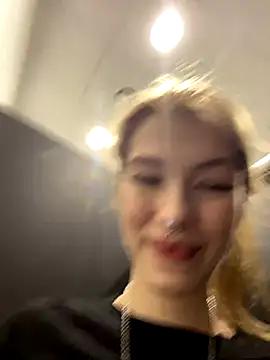 Your_Mia69