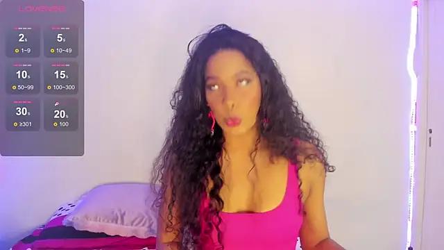 Zendaya-Bonnet1