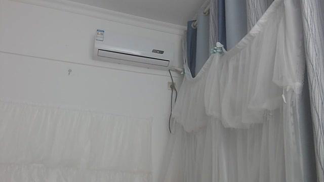 Zoey_Aunt