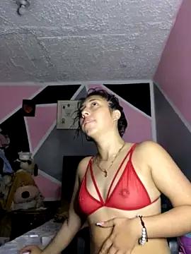 _Nicolee_