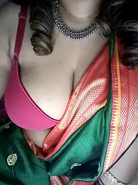 _leo_Shreya_777