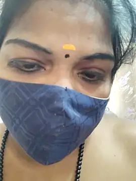 aadhavi