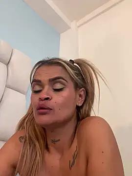 alana_gloow
