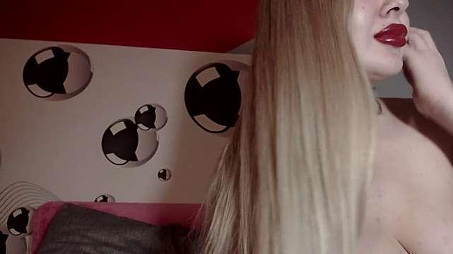 alicekisssss