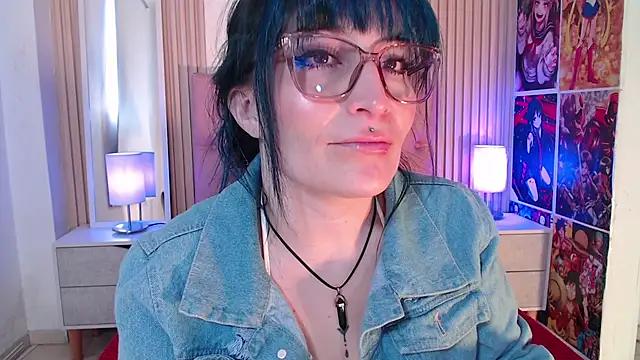 alicia_moom