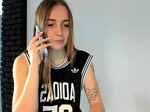 amelia_gold9