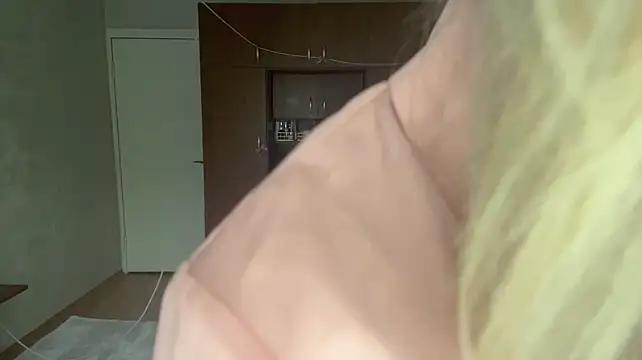 auramaxxing