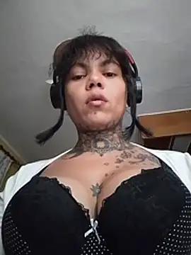 bellahot34