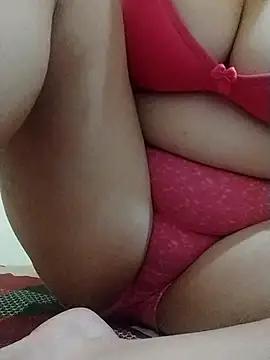 black-queen32b