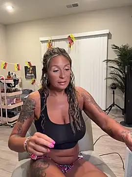 bossyroxy84