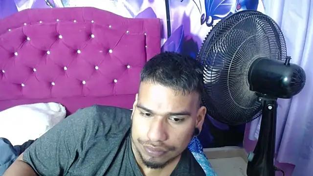 brunette_boy20