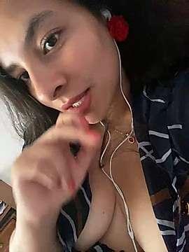 chiaraa_sweet