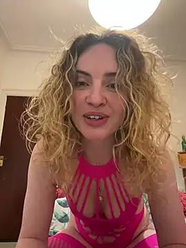 curlyirishgirl