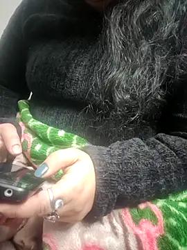 curvy_bhabi