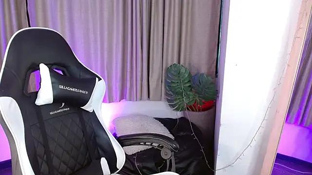 divine_cloee