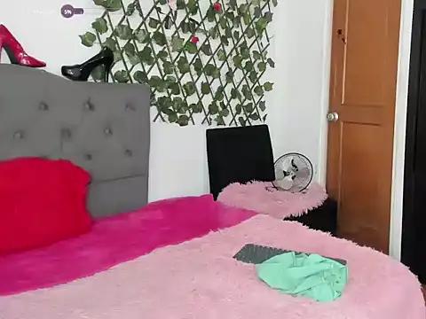 ebony_Ja