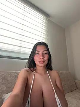 eliz_hot5