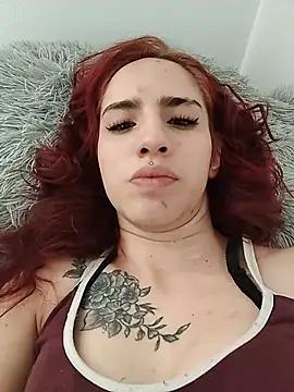 elodie_rouge
