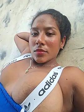 emily_fox01