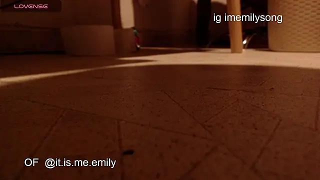 emily_pearl_