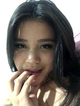 emma_horny1