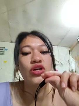 emy_luu1