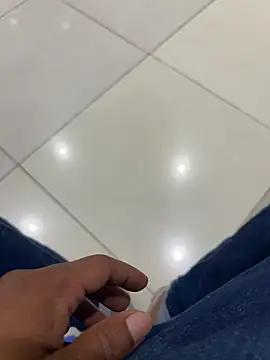 eyujgf