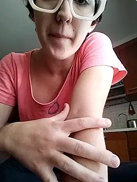 h4cNadiaAmpora
