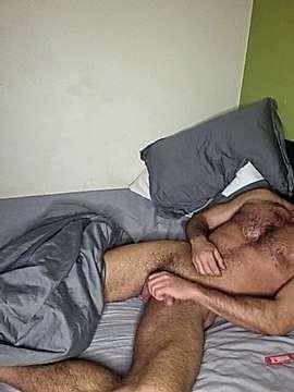hornyscousehunk89