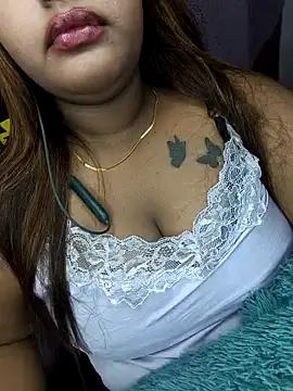 hot_aliyaa