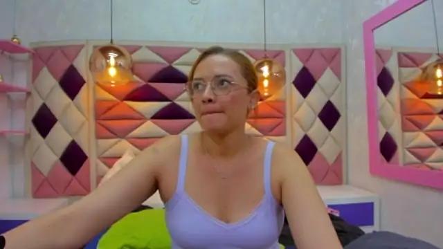 hot_sofi_