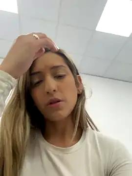 julialupato16