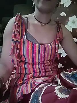 kamini_hat