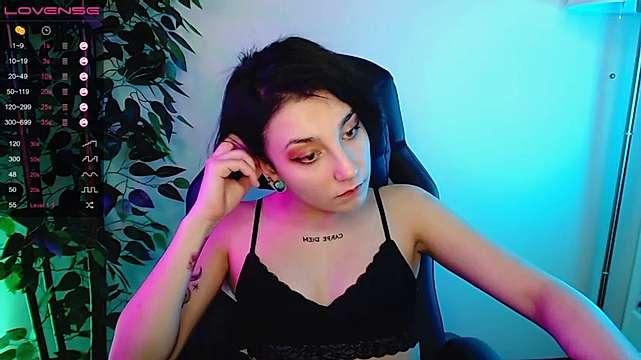 kim_swimi