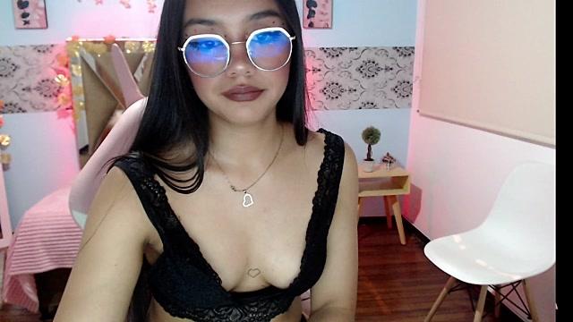 kitty_tay