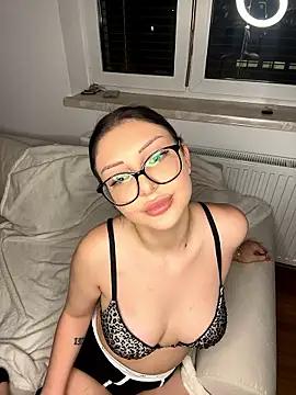 lara_joy