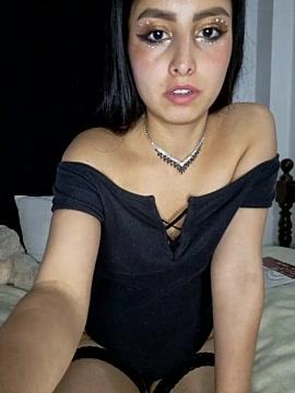 laraareynolds_