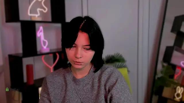 liana_purr
