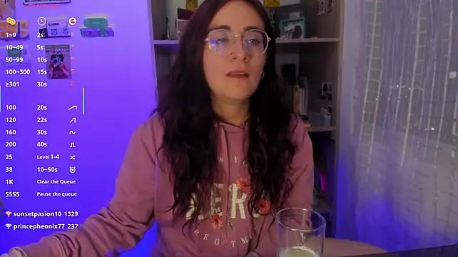 linda_giggle