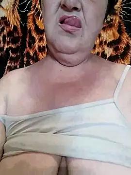 lipsmamy